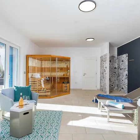 Azul Villa