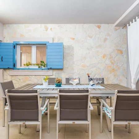 Azul Villa *