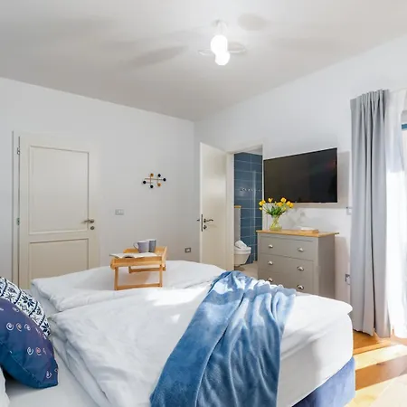 Azul Villa Sivati