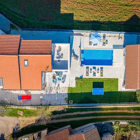 Azul Villa